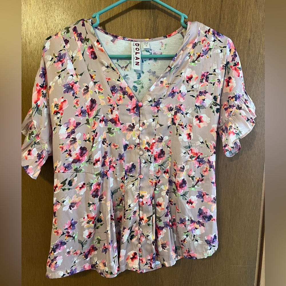 Anthropologie Dolan XS floral top
